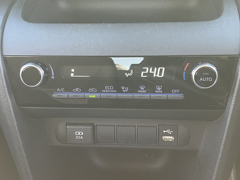 トヨタ ヤリスクロス 中古車