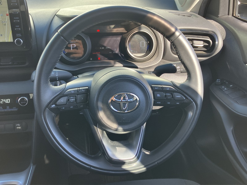 トヨタ ヤリスクロス 中古車