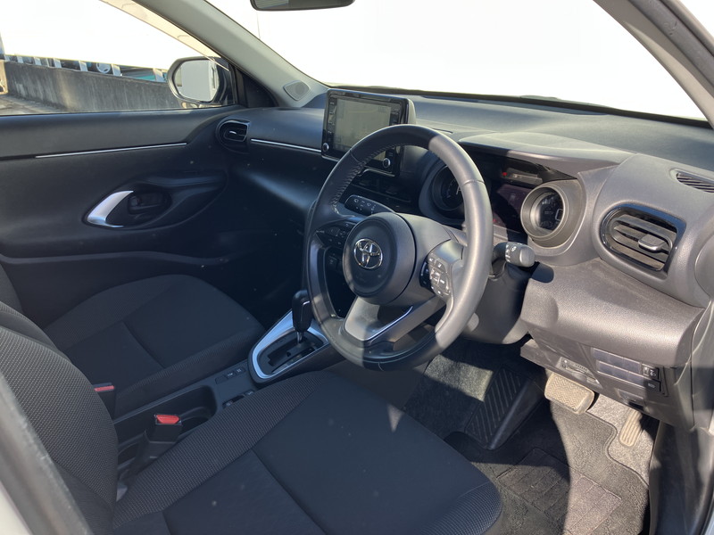 トヨタ ヤリスクロス 中古車