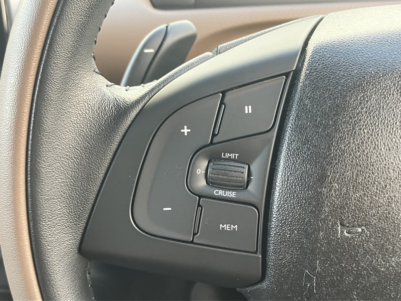 シトロエン C4 カクタス 中古車