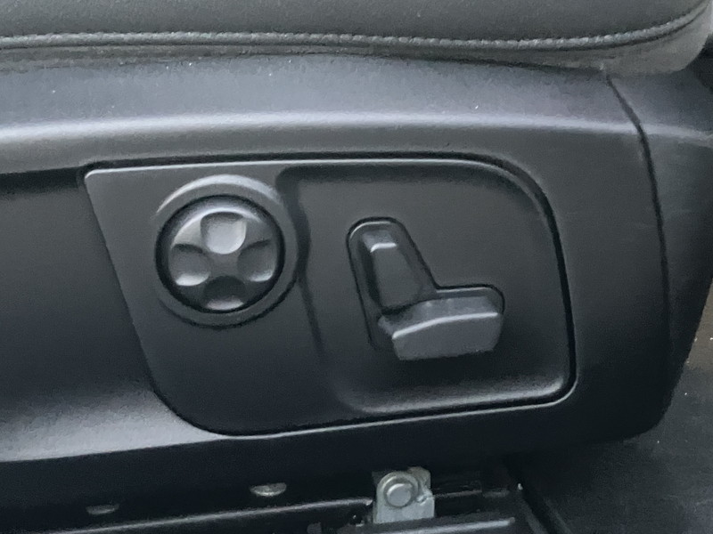 マセラティ ギブリ 中古車