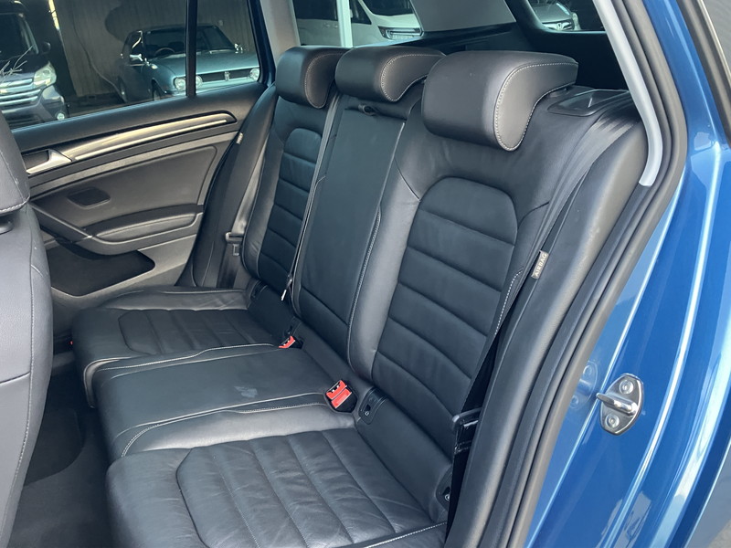 フォルクスワーゲン ゴルフヴァリアント 中古車