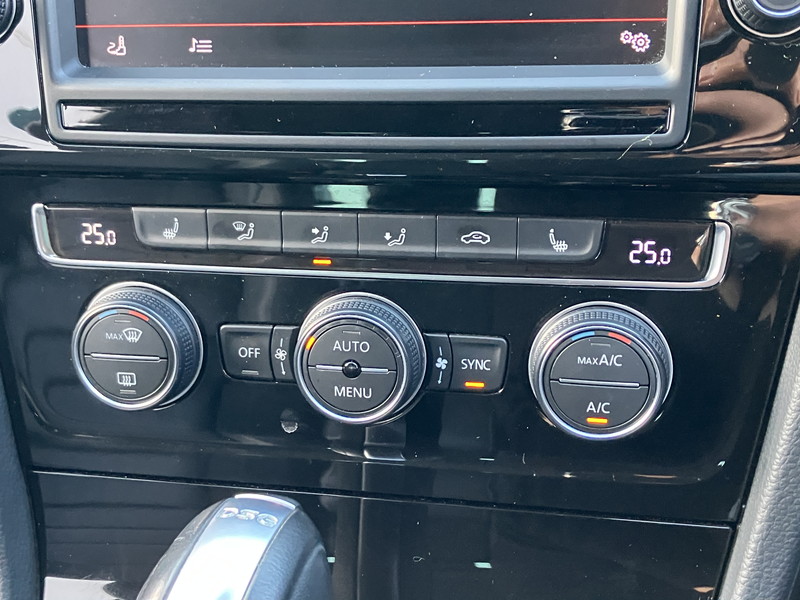 フォルクスワーゲン ゴルフヴァリアント 中古車