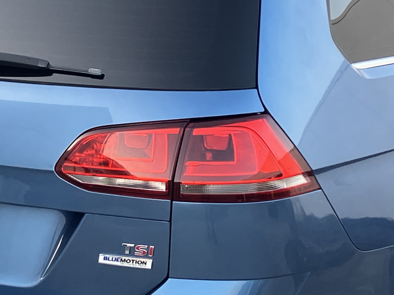 フォルクスワーゲン ゴルフヴァリアント 中古車