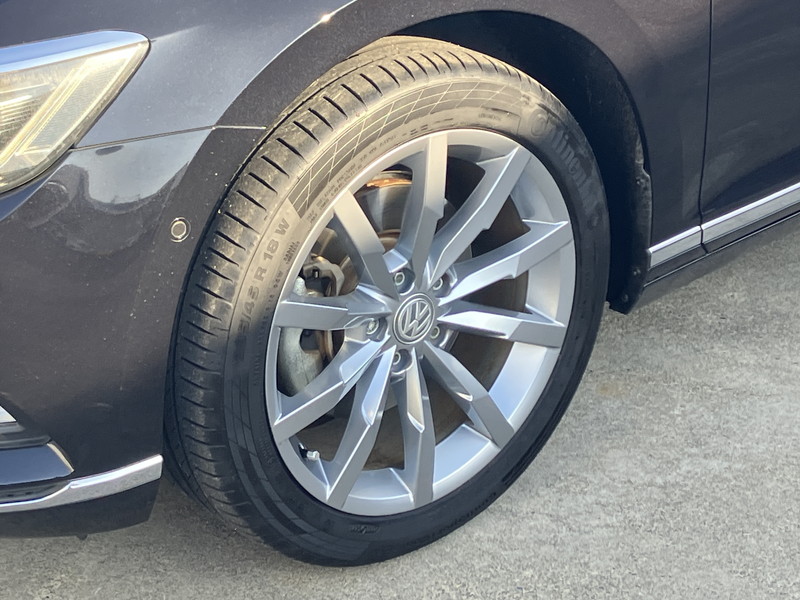 フォルクスワーゲン パサート 中古車