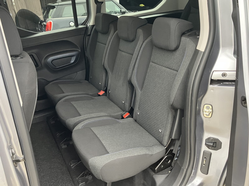 フィアット ドブロ 中古車