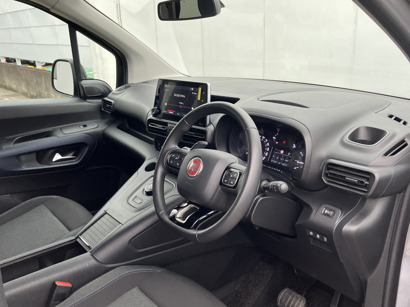 フィアット ドブロ 中古車