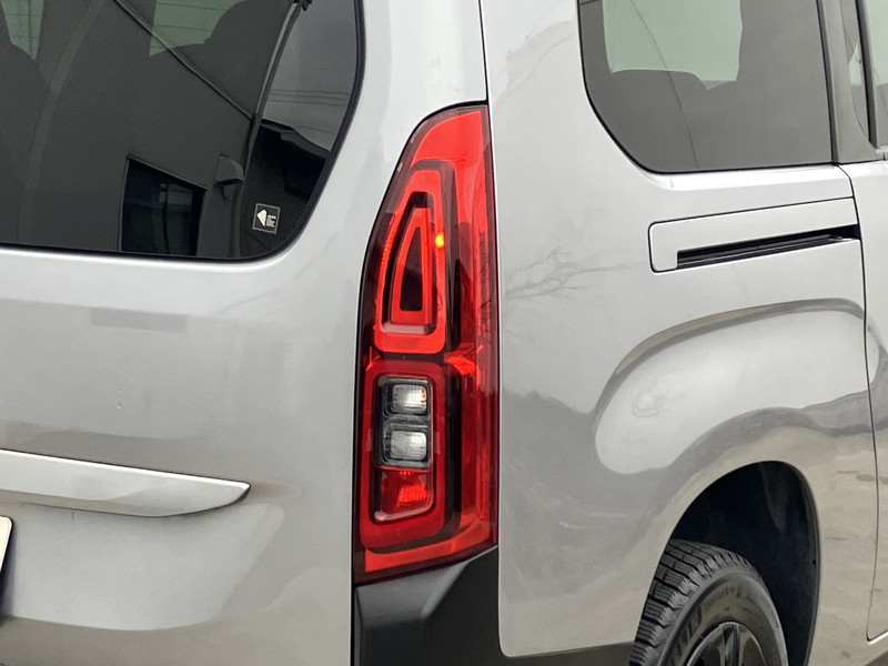 フィアット ドブロ 中古車