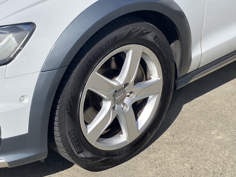 アウディ A6 中古車