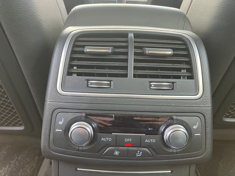 アウディ A6 中古車