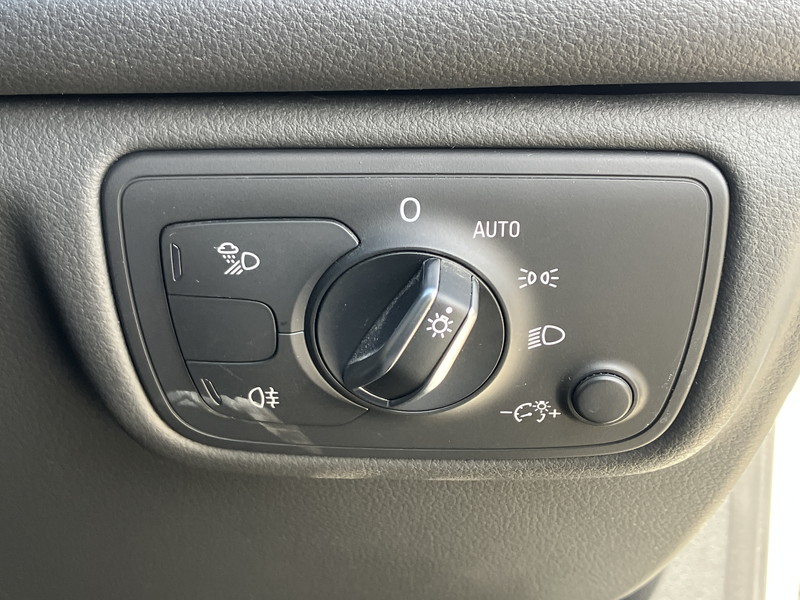 アウディ A6 中古車