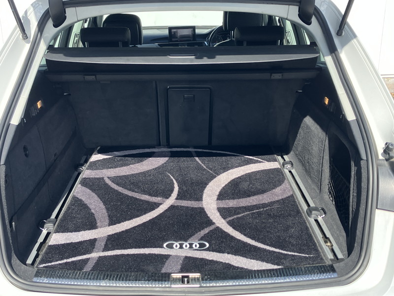 アウディ A6 中古車