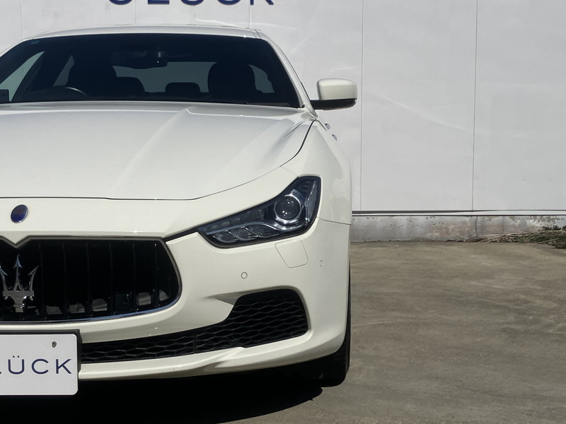 マセラティ ギブリ 中古車