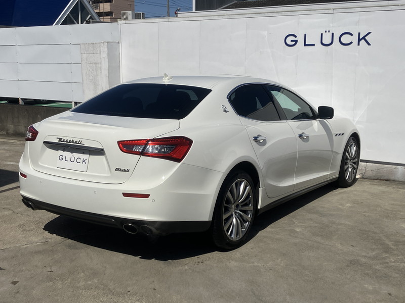 マセラティ ギブリ 中古車