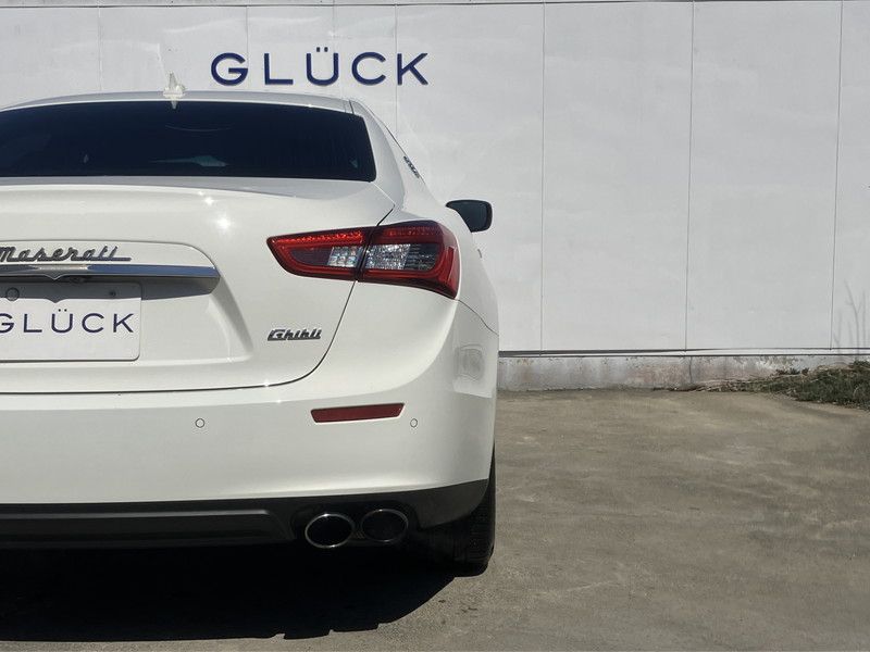 マセラティ ギブリ 中古車