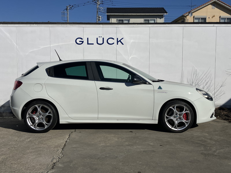 アルファロメオ ジュリエッタ 中古車