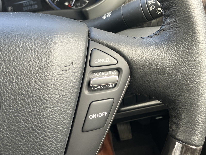 日産 エルグランド 中古車