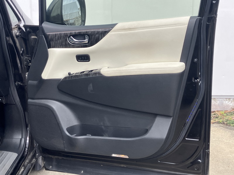 日産 エルグランド 中古車