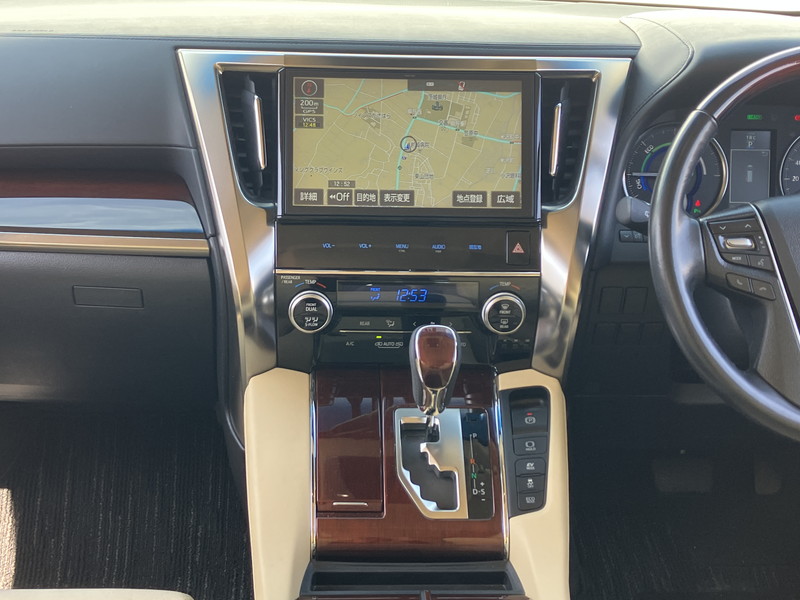 トヨタ アルファード ハイブリッド 中古車