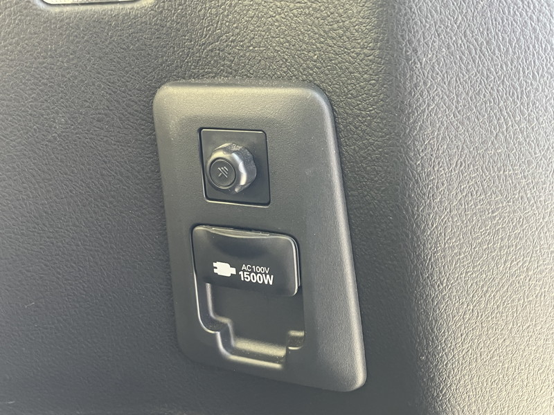 トヨタ アルファード ハイブリッド 中古車