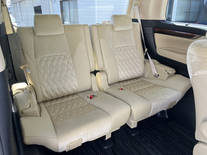 トヨタ アルファード ハイブリッド 中古車