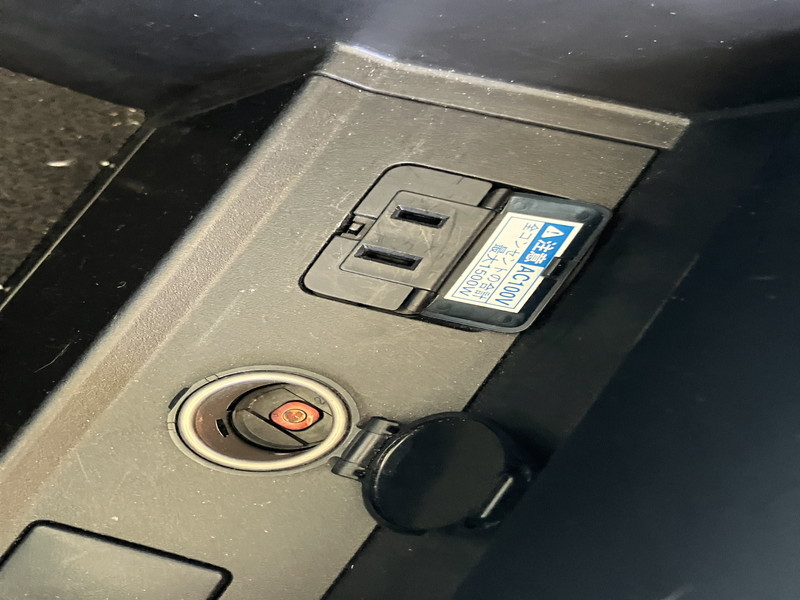 トヨタ アルファード ハイブリッド 中古車