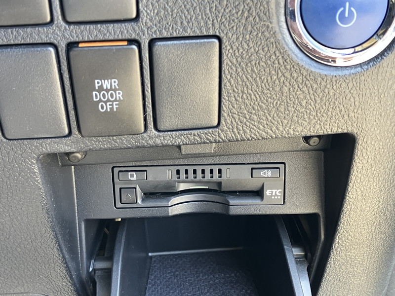 トヨタ アルファード ハイブリッド 中古車