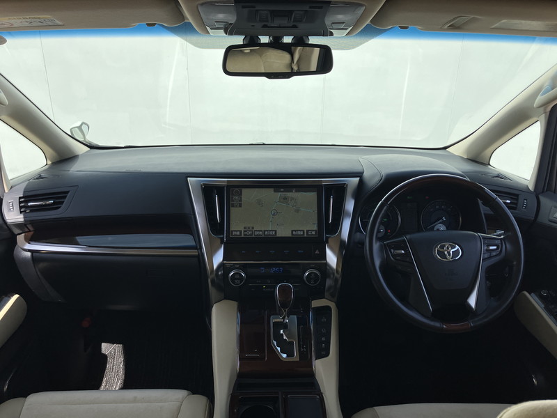 トヨタ アルファード ハイブリッド 中古車