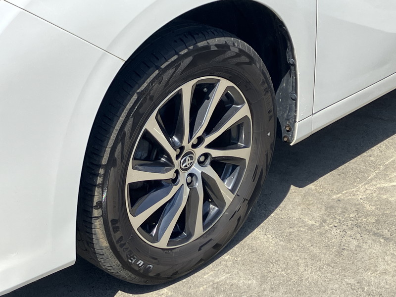 トヨタ アルファード ハイブリッド 中古車