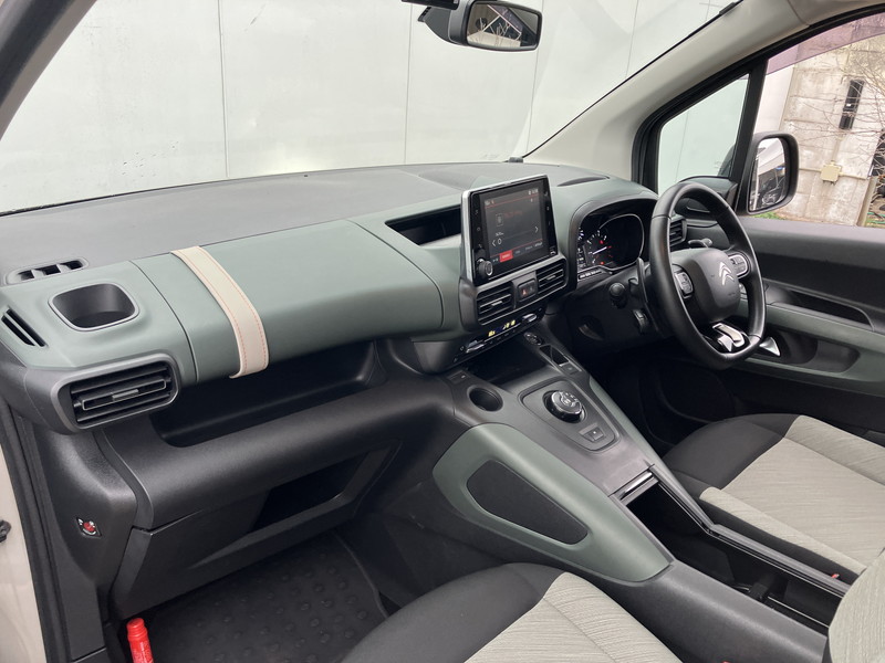 シトロエン ベルランゴ 中古車