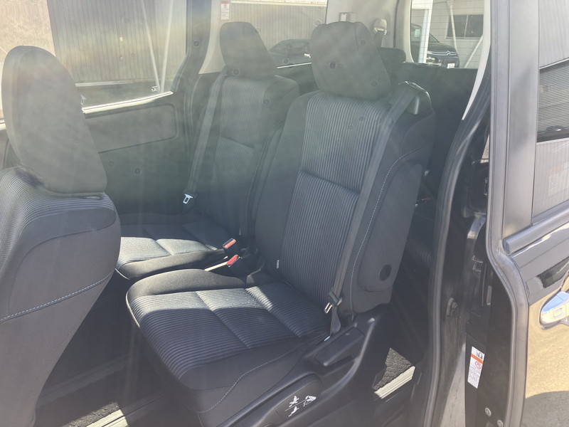 トヨタ ヴォクシー 中古車