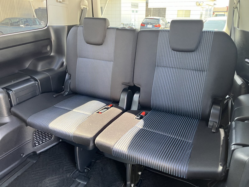 トヨタ ヴォクシー 中古車