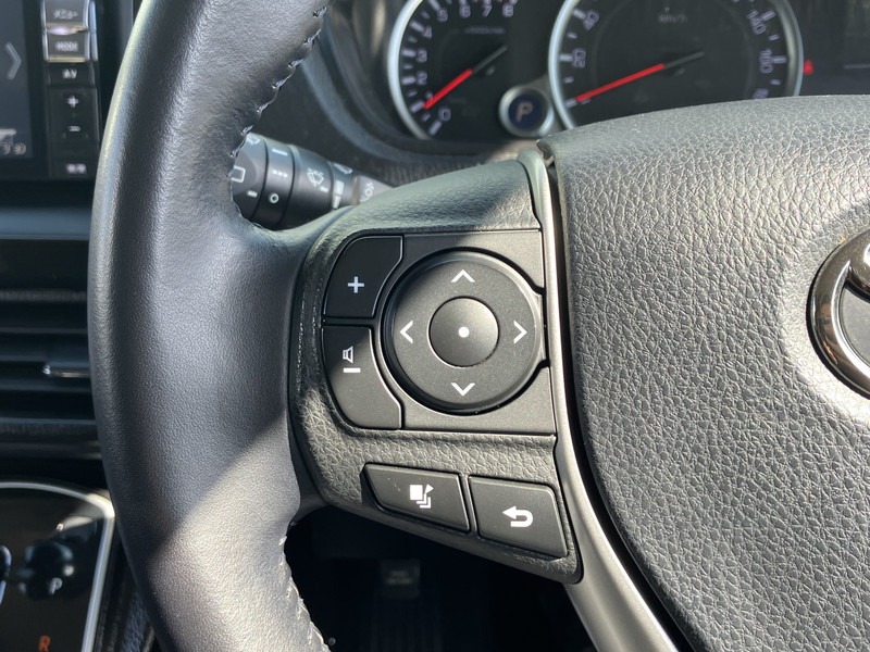 トヨタ ヴォクシー 中古車