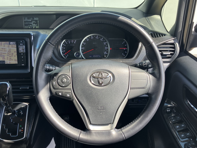 トヨタ ヴォクシー 中古車