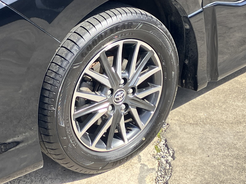 トヨタ ヴォクシー 中古車