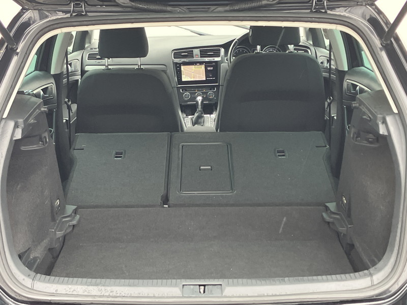 フォルクスワーゲン ゴルフ 中古車