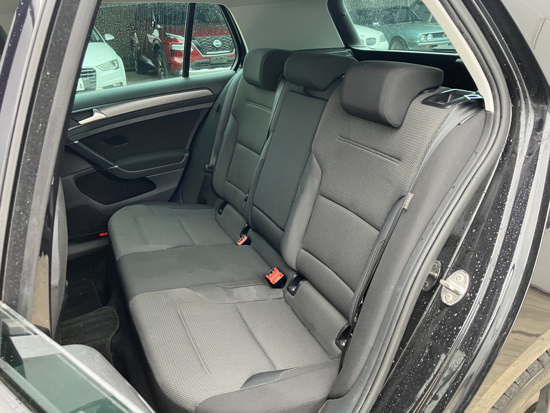 フォルクスワーゲン ゴルフ 中古車