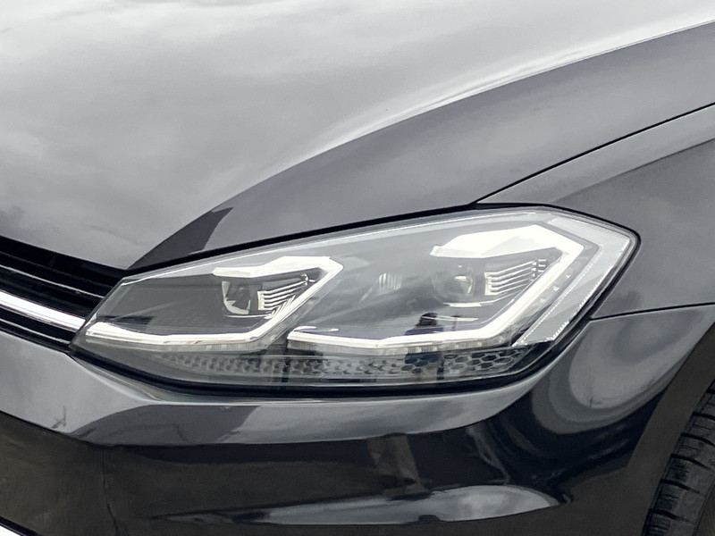 フォルクスワーゲン ゴルフ 中古車