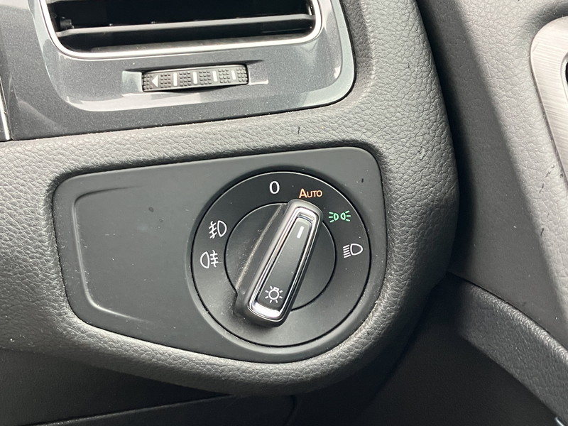 フォルクスワーゲン ゴルフ 中古車