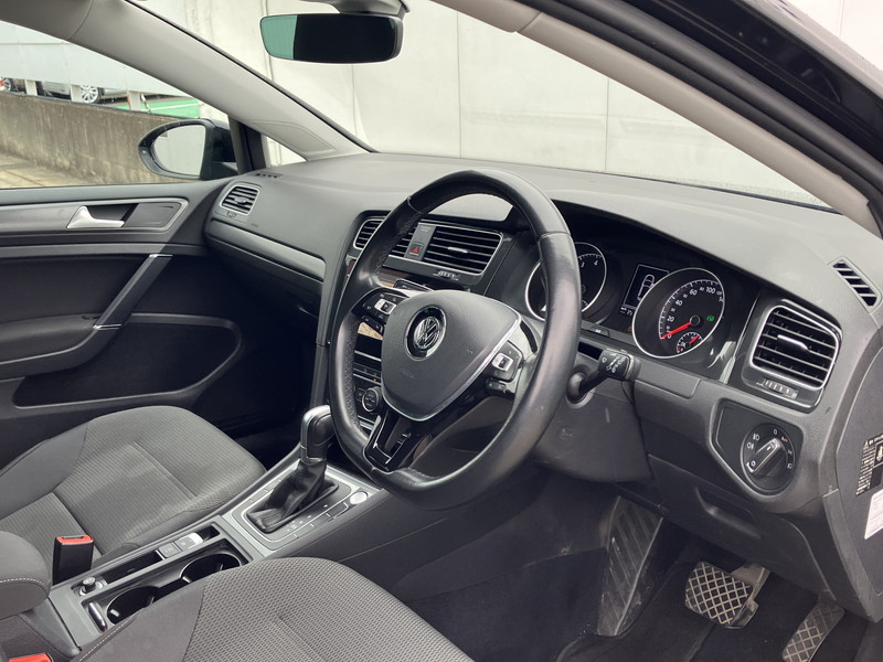 フォルクスワーゲン ゴルフ 中古車