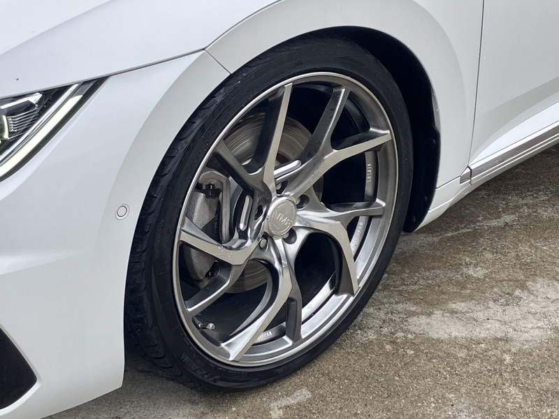 フォルクスワーゲン アルテオン 中古車
