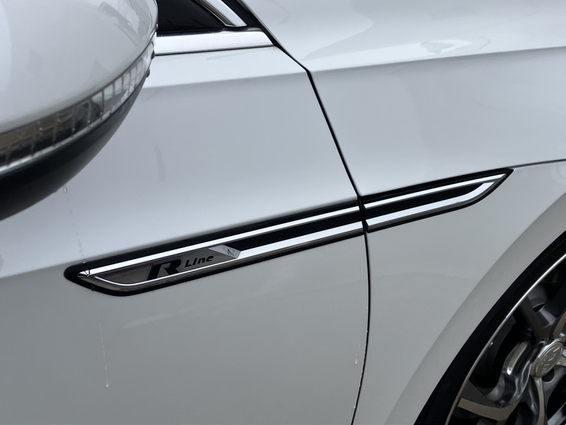 フォルクスワーゲン アルテオン 中古車