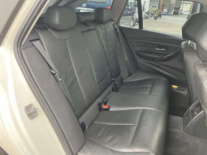 BMW 3シリーズ 中古車