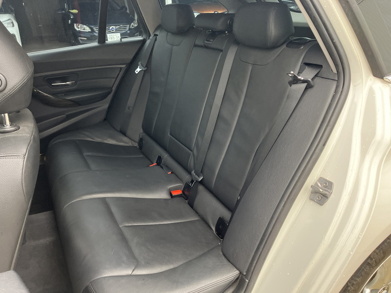 BMW 3シリーズ 中古車