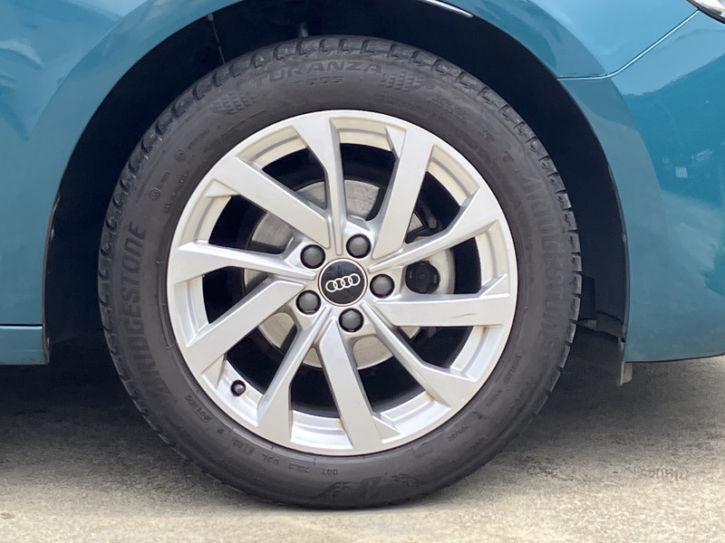 アウディ A1 中古車