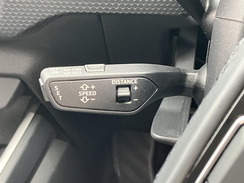 アウディ A1 中古車