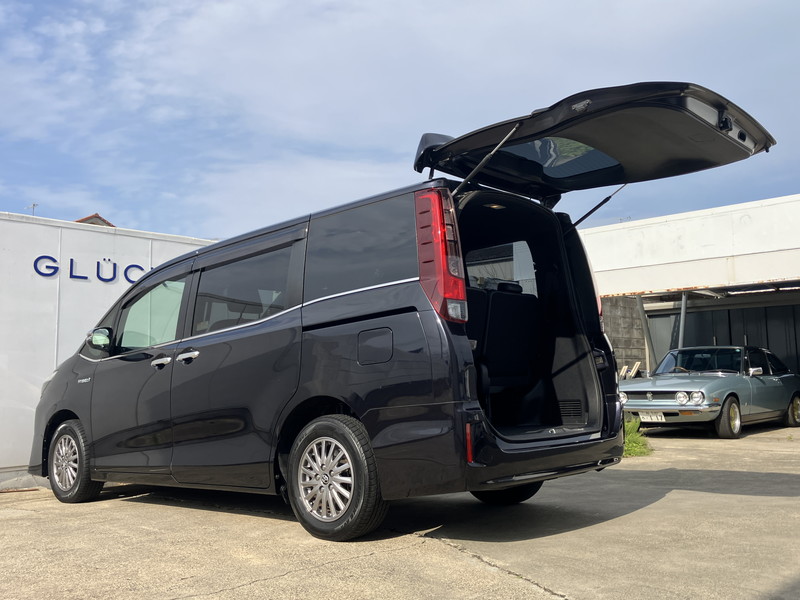 トヨタ エスクァイア 中古車