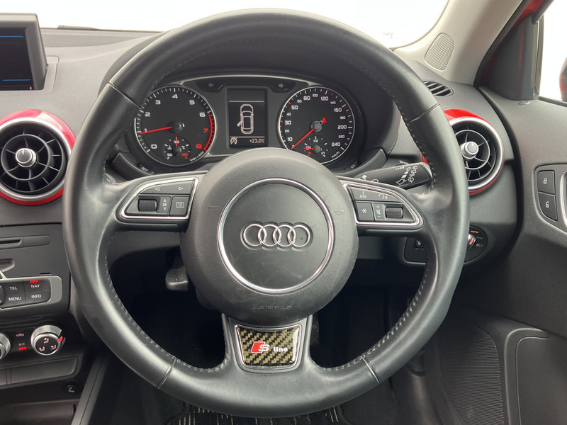 アウディ A1 中古車