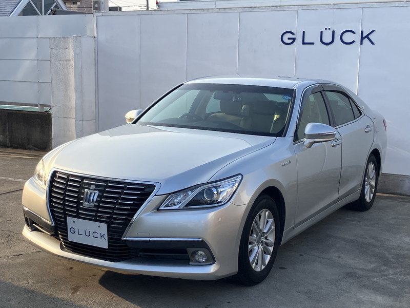 トヨタ クラウンハイブリッド 中古車