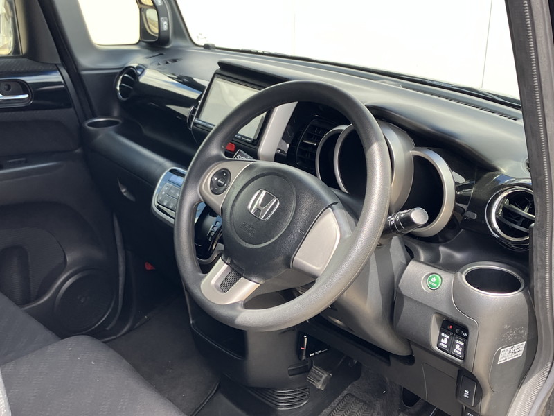 ホンダ N-BOX 中古車